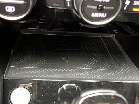 Used 2022 Volkswagen Taos SEL image 27