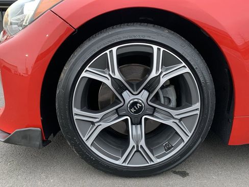 Used 2020 Kia Stinger GT-Line w/ Sun & Sound Package image 10