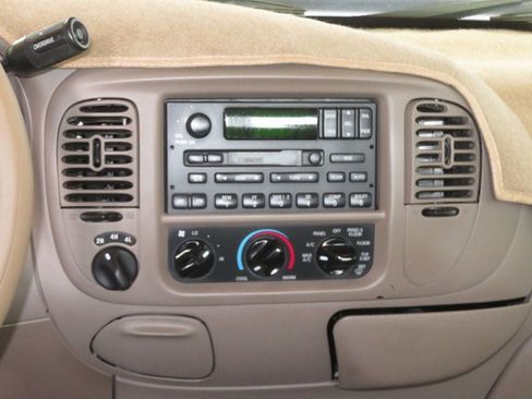 Used 2001 Ford F150 4x4 SuperCrew image 42