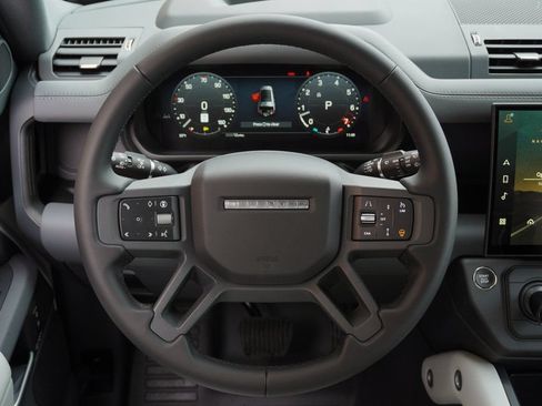 Certified 2026 Land Rover Defender 130 X-Dynamic SE AWD/4WD image 16