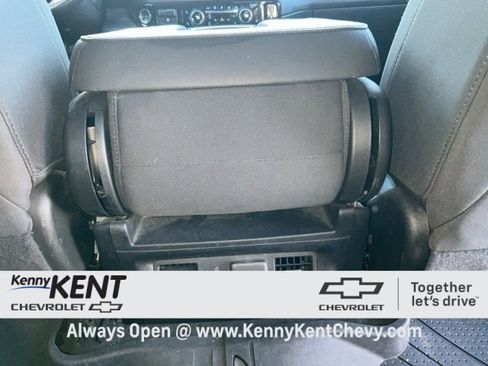 Used 2022 Chevrolet Silverado 1500 LT w/ Protection Package image 17