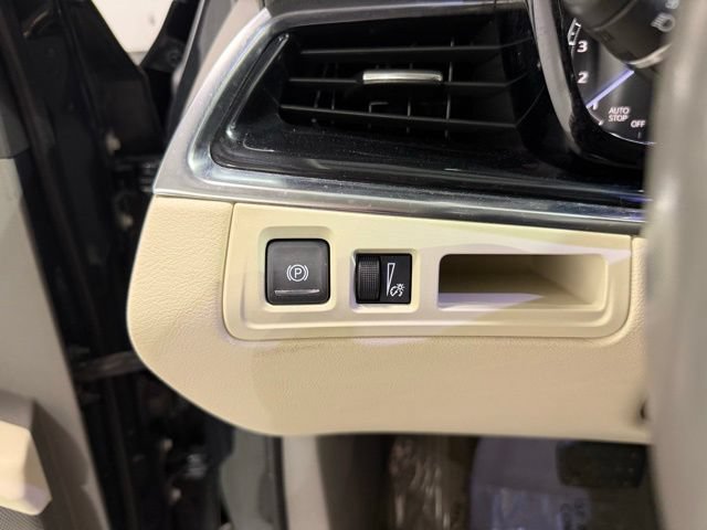 Certified 2021 Cadillac XT6 Premium Luxury AWD/4WD image 19