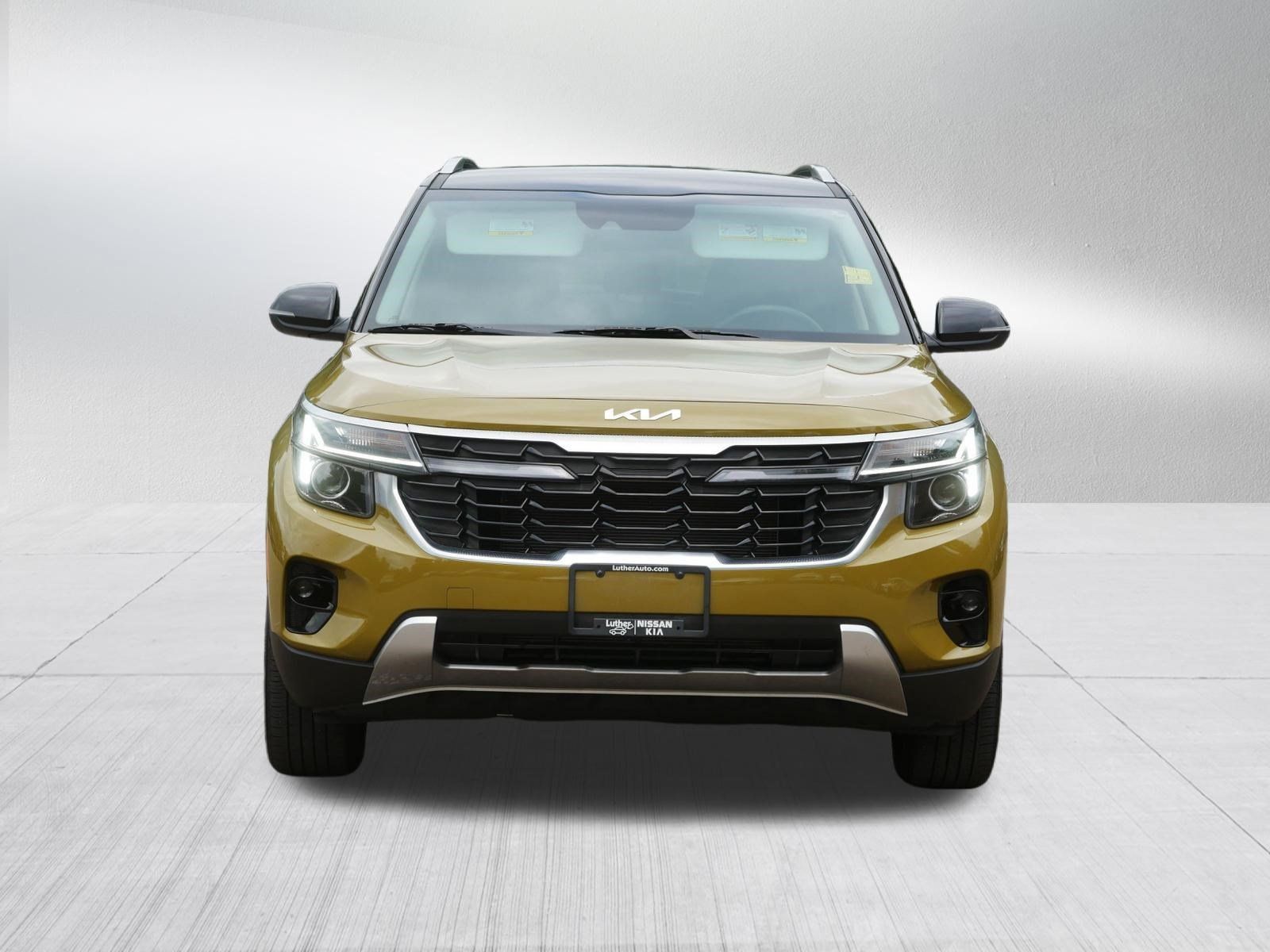 Certified 2024 Kia Seltos S AWD/4WD image 2