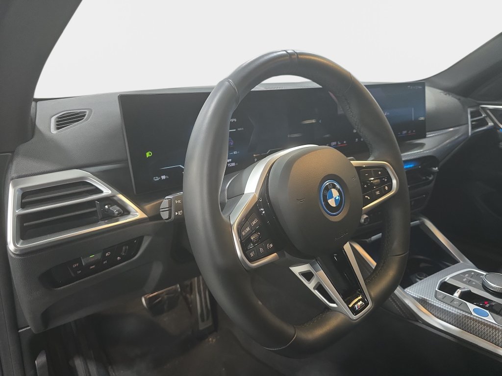 Certified 2025 BMW i4 eDrive40 RWD image 18
