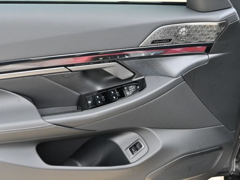 New 2026 BMW 530i xDrive AWD/4WD image 25