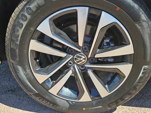 Used 2023 Volkswagen Tiguan S FWD image 16