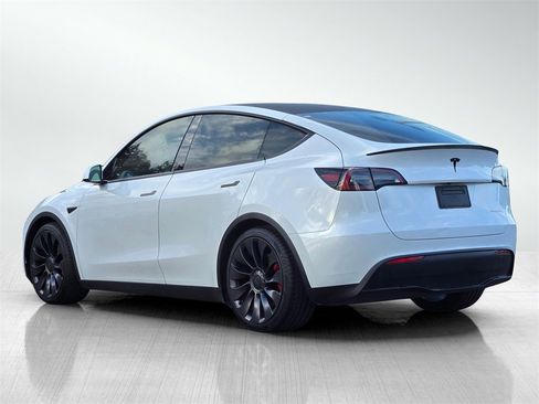 Used 2021 Tesla Model Y Performance image 6