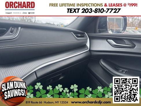 Used 2023 Jeep Grand Cherokee Altitude image 38