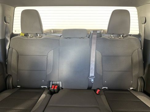 Used 2025 Chevrolet Silverado 2500 Custom w/ Custom Value Package image 21