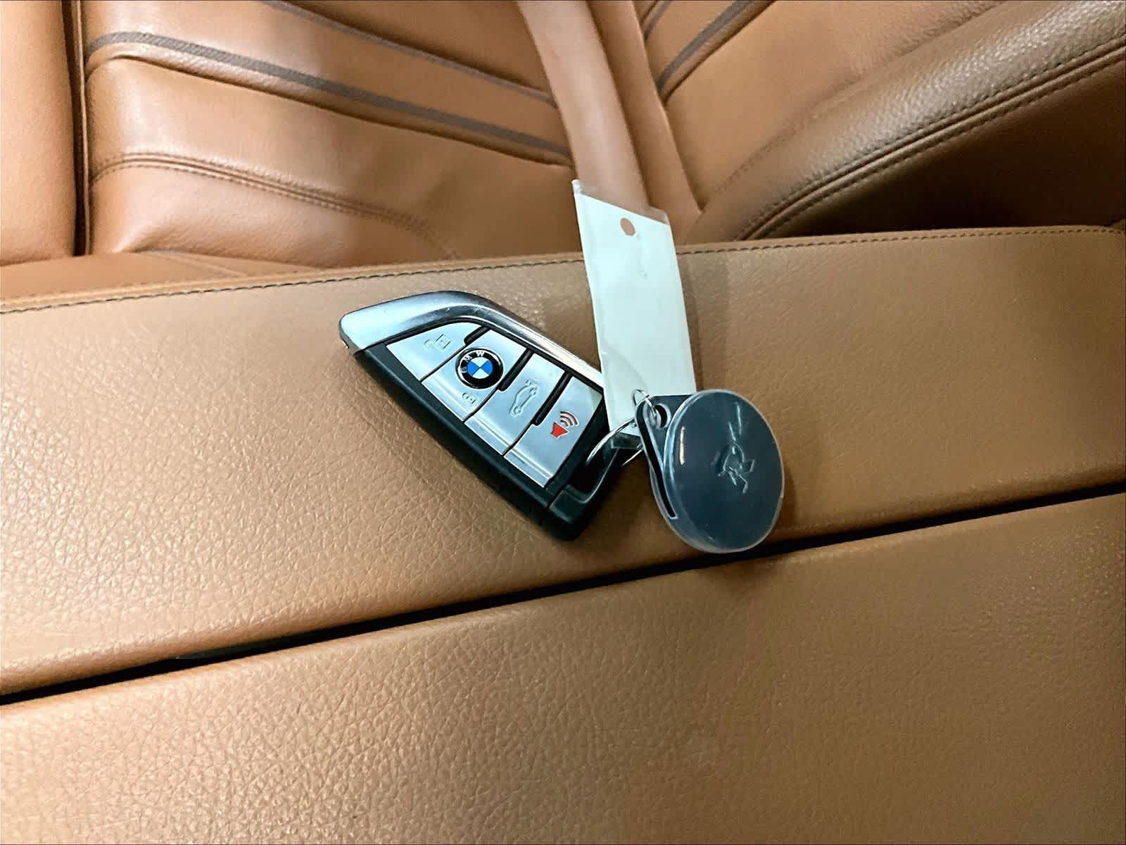 Used 2023 BMW 540i w/ Executive Package RWD image 14