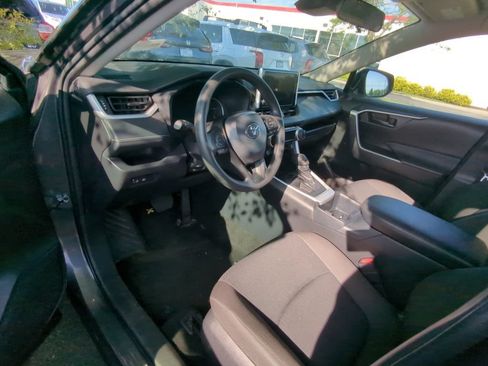 Used 2025 Toyota RAV4 LE FWD image 7