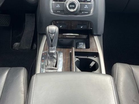 Used 2017 Acura RLX w/ Technology Package FWD image 18