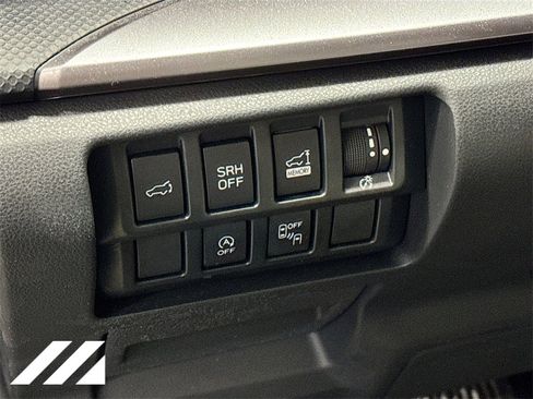 Used 2022 Subaru Forester Premium w/ Popular Package #1 image 9