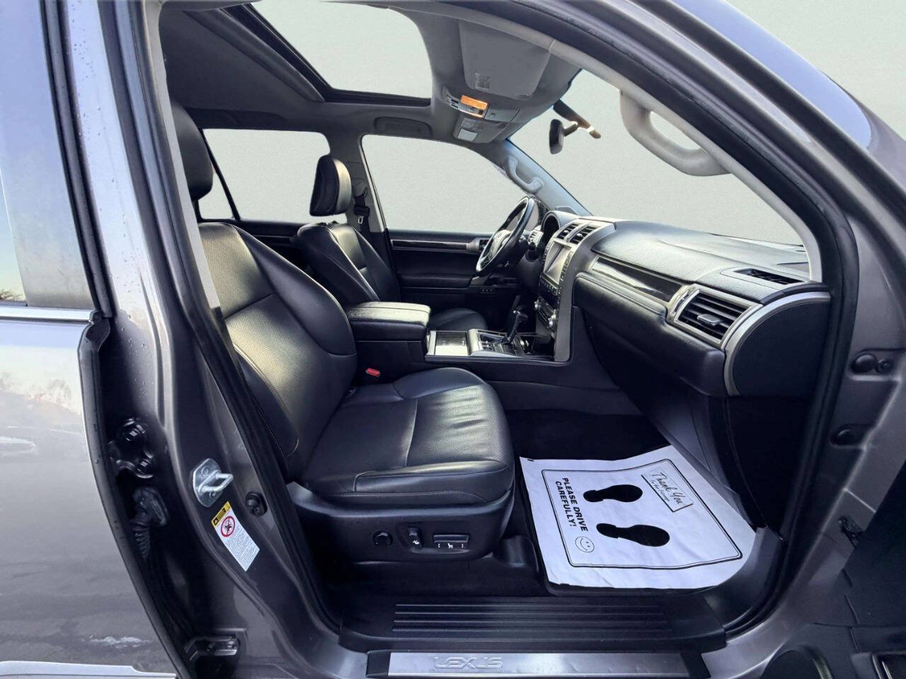 Used 2014 Lexus GX 460 AWD/4WD image 32