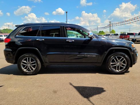 Used 2017 Jeep Grand Cherokee Limited AWD/4WD image 21