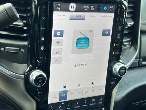 Used 2024 RAM 2500 Laramie image 17