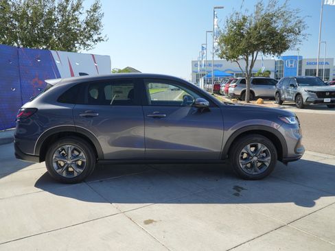 New 2026 Honda HR-V LX image 4