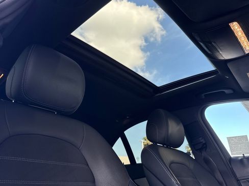 Used 2021 Mercedes-Benz C 300 Sedan image 15