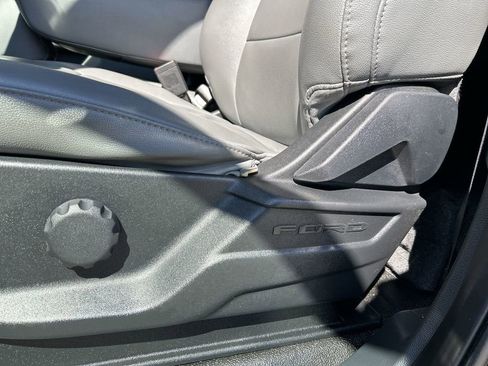 Used 2024 Ford F350 XL w/ Camper Package image 57