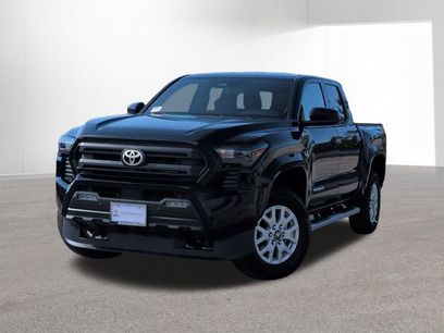 New 2025 Toyota Tacoma SR5