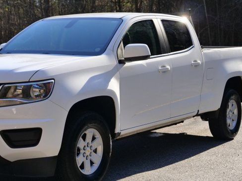 Used 2020 Chevrolet Colorado W/T w/ WT Convenience Package image 36