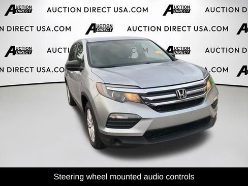 Used 2017 Honda Pilot LX image 3