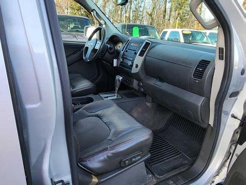 Used 2012 Nissan Frontier PRO-4X w/ Pro-4x Luxury Pkg image 18