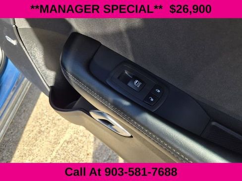 Used 2023 Dodge Challenger SXT image 16