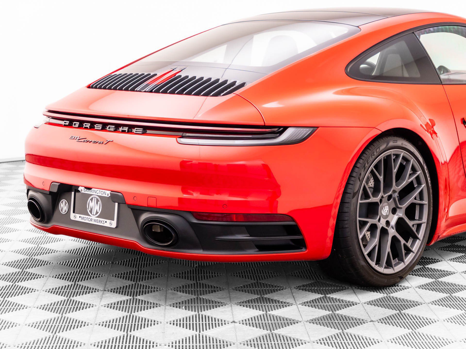 Used 2024 Porsche 911 Carrera T RWD image 35