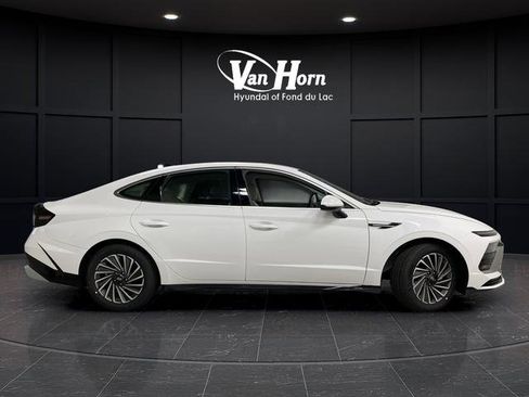 New 2025 Hyundai Sonata SEL image 2