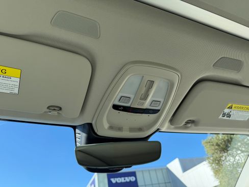 New 2026 Volvo XC60 T8 Ultra w/ Protection Package Premier image 16