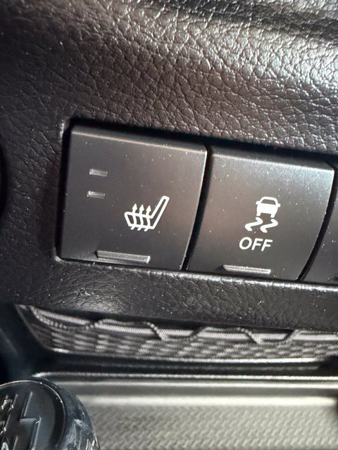Used 2013 Jeep Wrangler Sahara w/ Connectivity Group AWD/4WD image 18