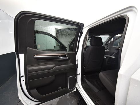 Certified 2022 Chevrolet Silverado 1500 RST image 11