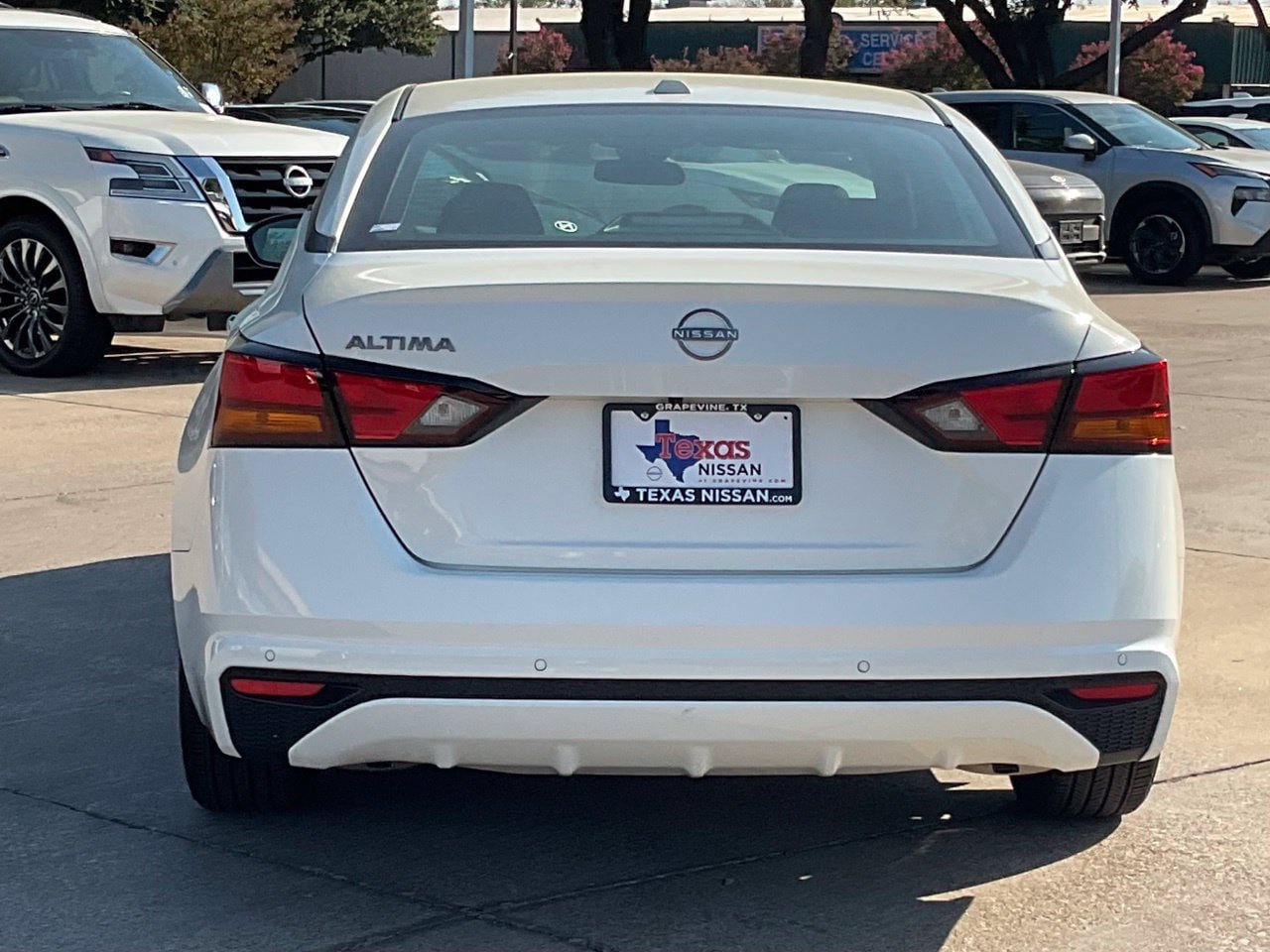 Used 2025 Nissan Altima 2.5 SV FWD image 5