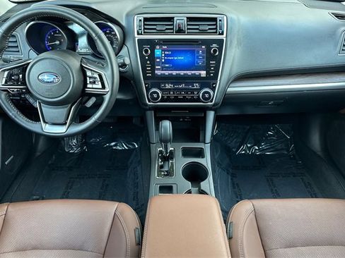 Used 2019 Subaru Outback 3.6R Touring image 15