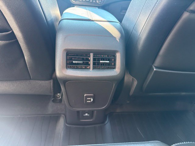 Certified 2023 GMC Terrain SLT AWD/4WD image 31