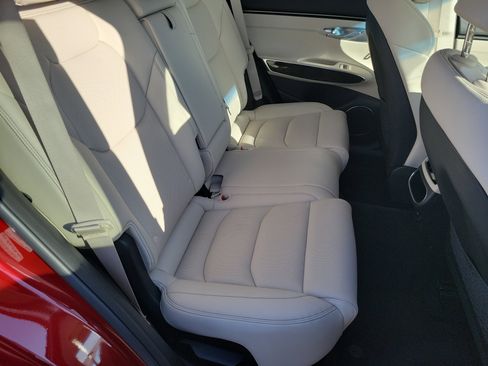 Certified 2023 Genesis GV70 2.5T image 18