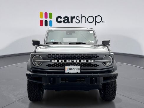 Used 2024 Ford Bronco Badlands image 8