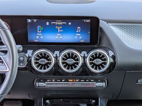 Certified 2024 Mercedes-Benz GLA 250 image 30