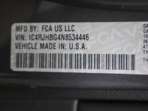 Used 2022 Jeep Grand Cherokee Limited AWD/4WD image 39