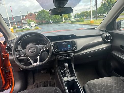 Used 2021 Nissan Kicks SV FWD image 15