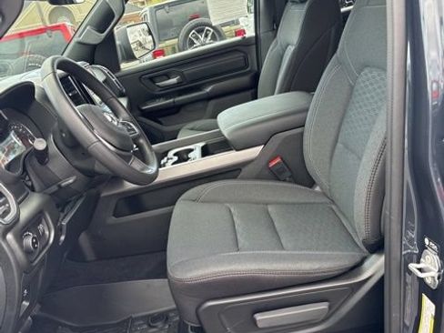 Used 2026 RAM 1500 Express AWD/4WD image 11