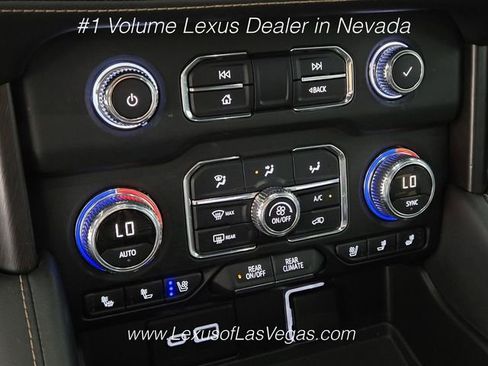 Used 2022 GMC Yukon AT4 AWD/4WD image 37