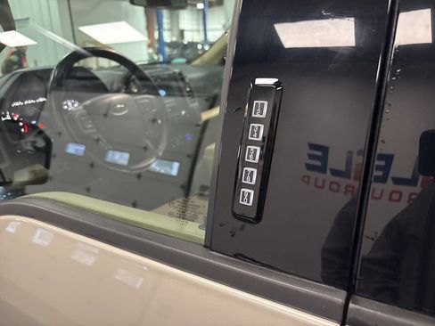 Used 2018 Ford F150 XLT w/ Equipment Group 301A Mid image 17