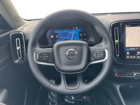 Used 2023 Volvo XC40 B5 Plus w/ Driver Assist Package AWD/4WD image 16