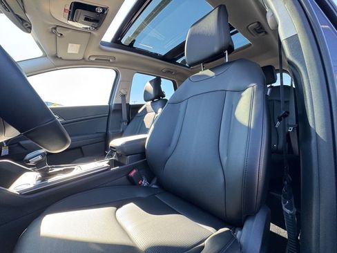 New 2026 Kia Sportage SX FWD image 11