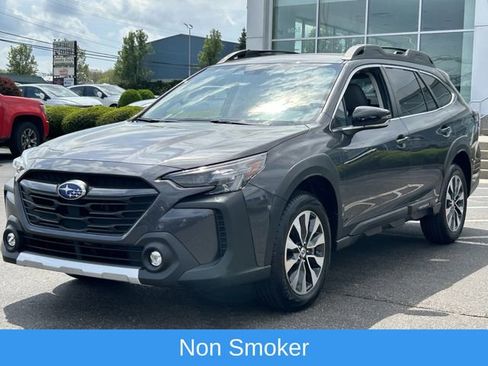 Used 2024 Subaru Outback Limited AWD/4WD image 3