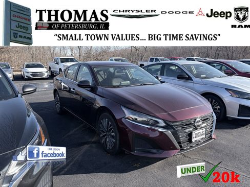 Used 2024 Nissan Altima 2.5 SV image 1