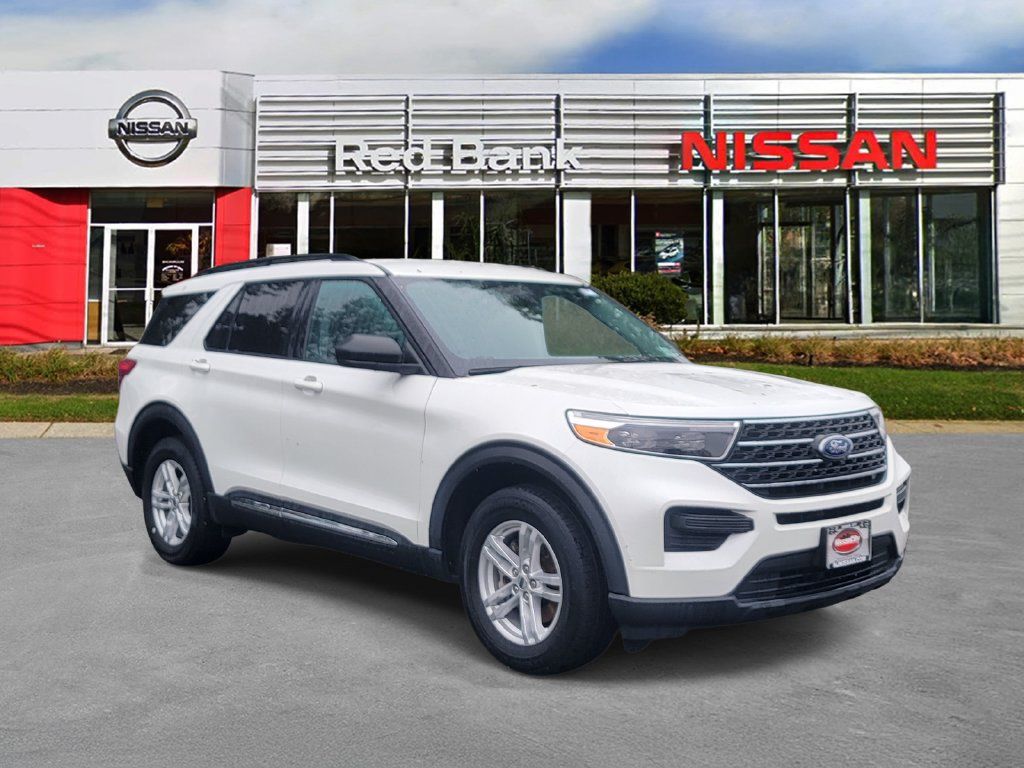 Used 2023 Ford Explorer XLT w/ Class IV Trailer Tow Package AWD/4WD image 1