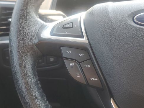 Used 2022 Ford Edge SEL w/ Convenience Package image 13